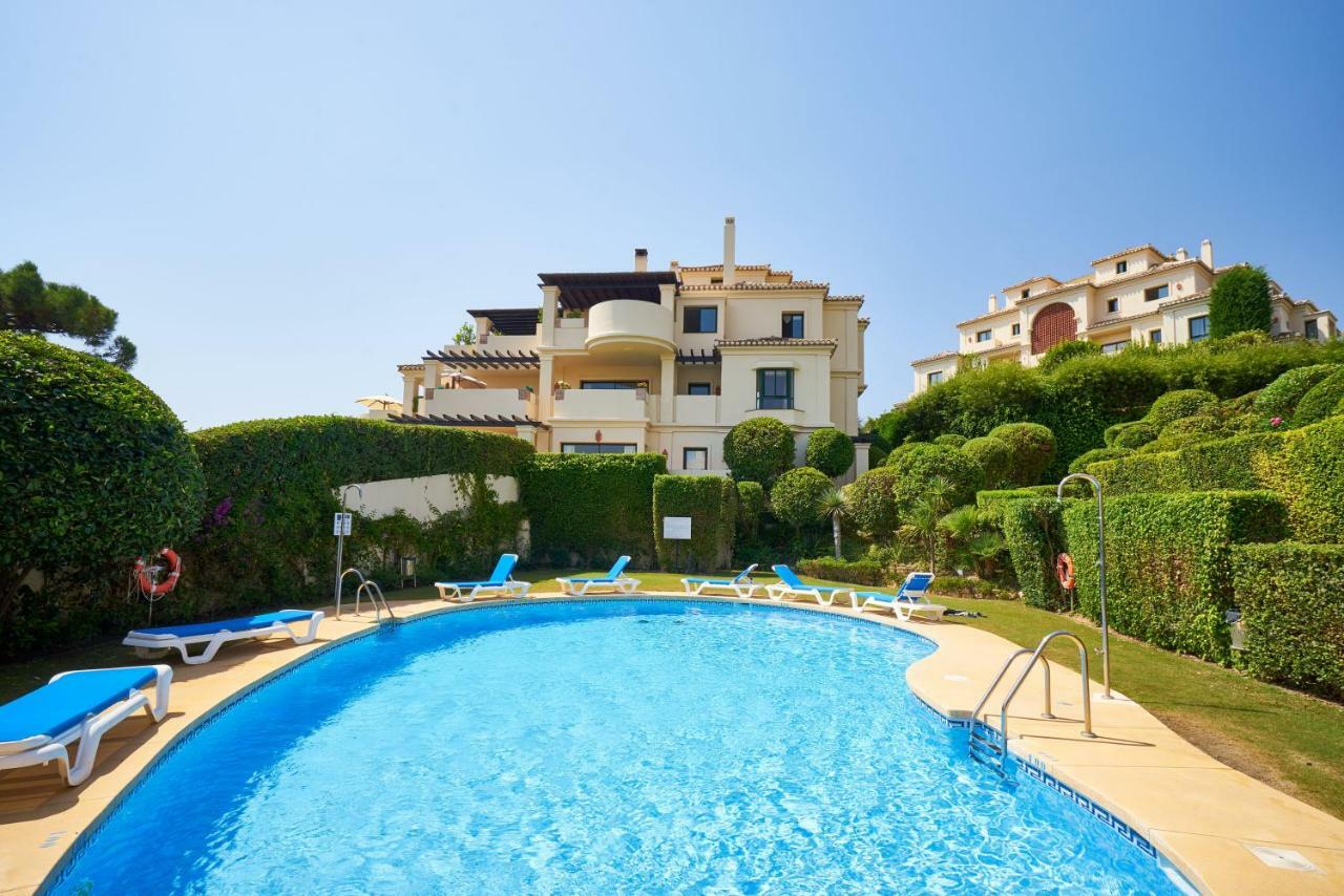 Ferienwohnung Capanes Del Golf Benahavís Exterior foto