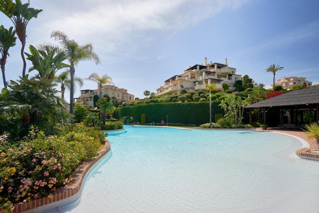 Ferienwohnung Capanes Del Golf Benahavís Exterior foto