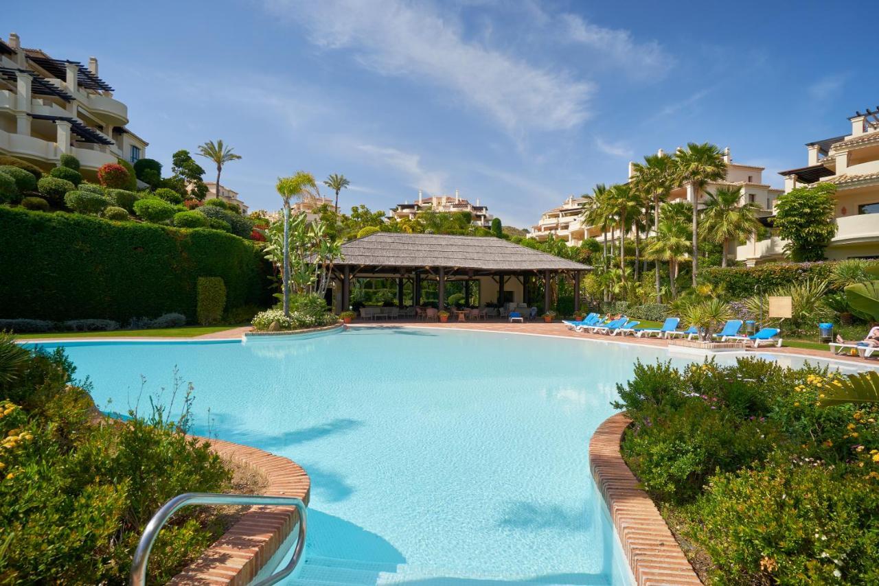 Ferienwohnung Capanes Del Golf Benahavís Exterior foto
