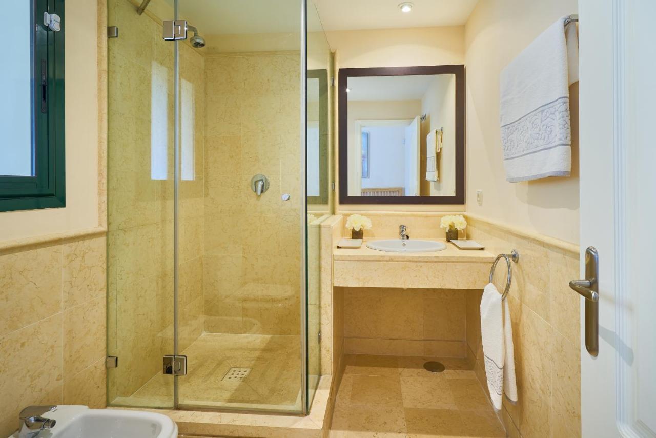 Ferienwohnung Capanes Del Golf Benahavís Exterior foto